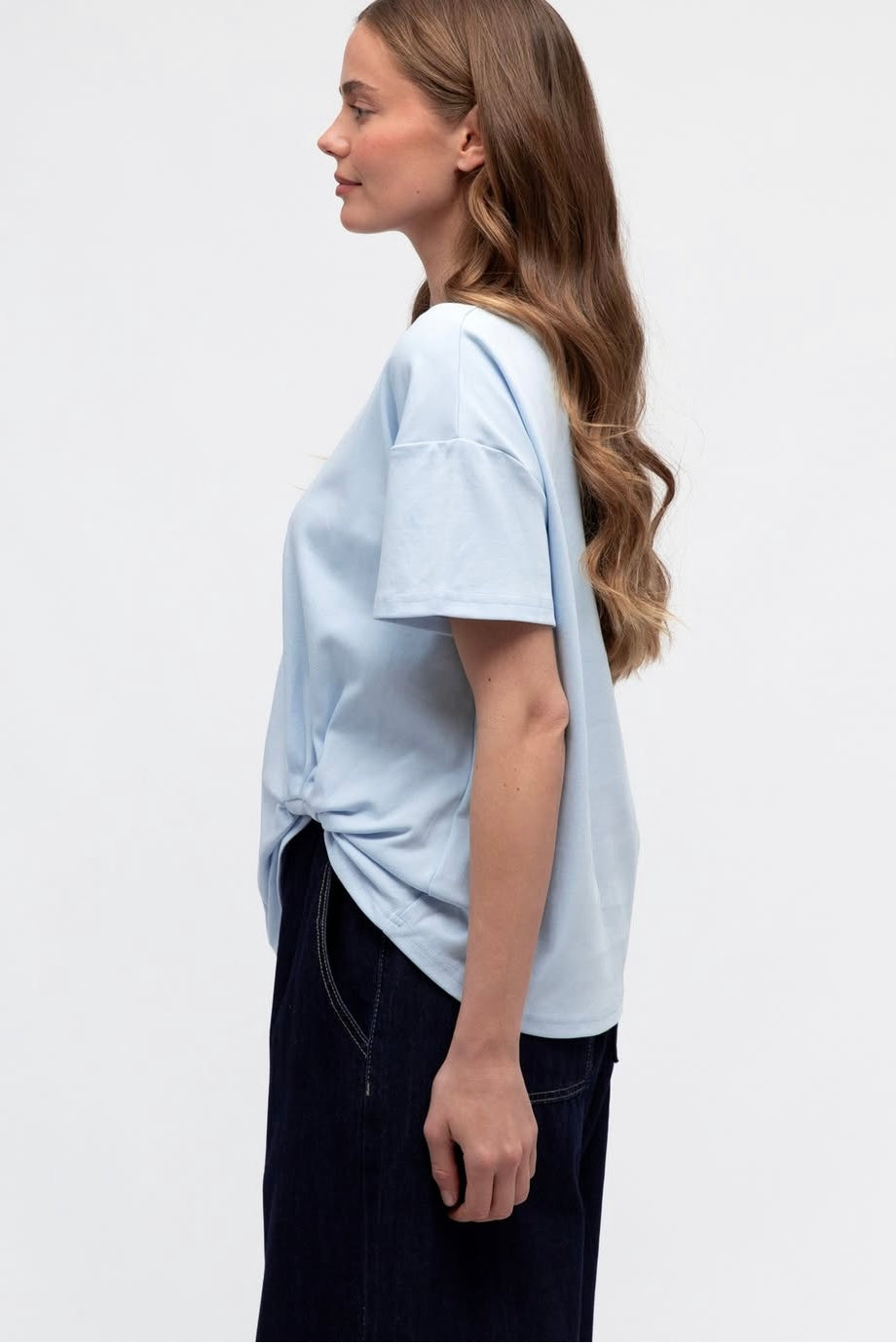 GLORIA TUCK TEE - Sky Blue