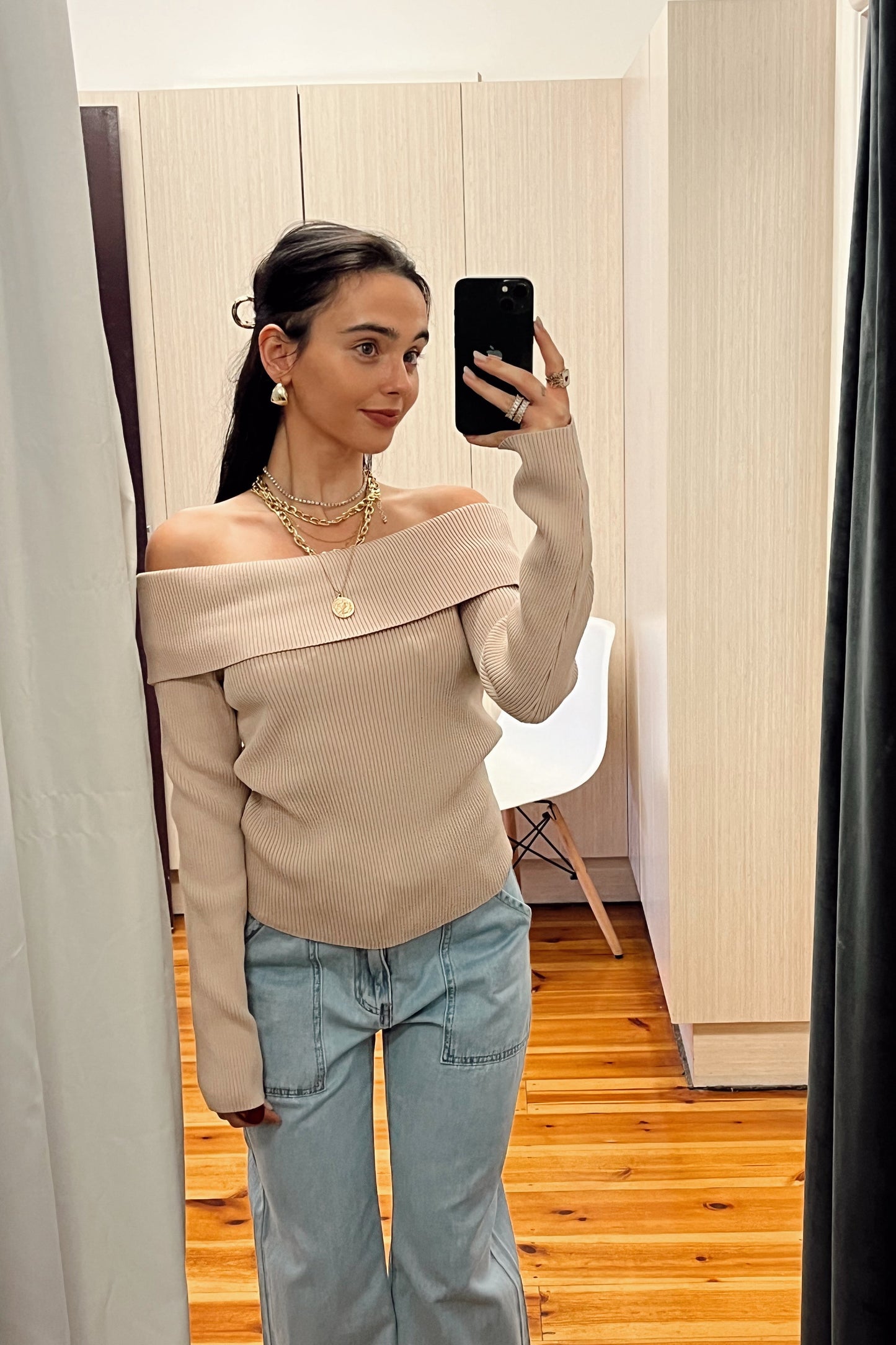off shoulder long sleeve knit