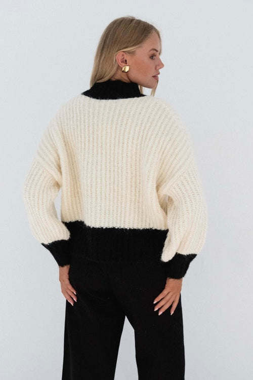 COZY JUMPER