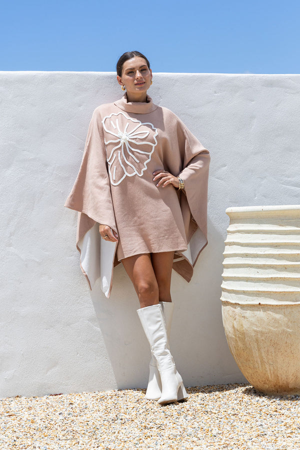 FIORE PONCHO- Black & Beige