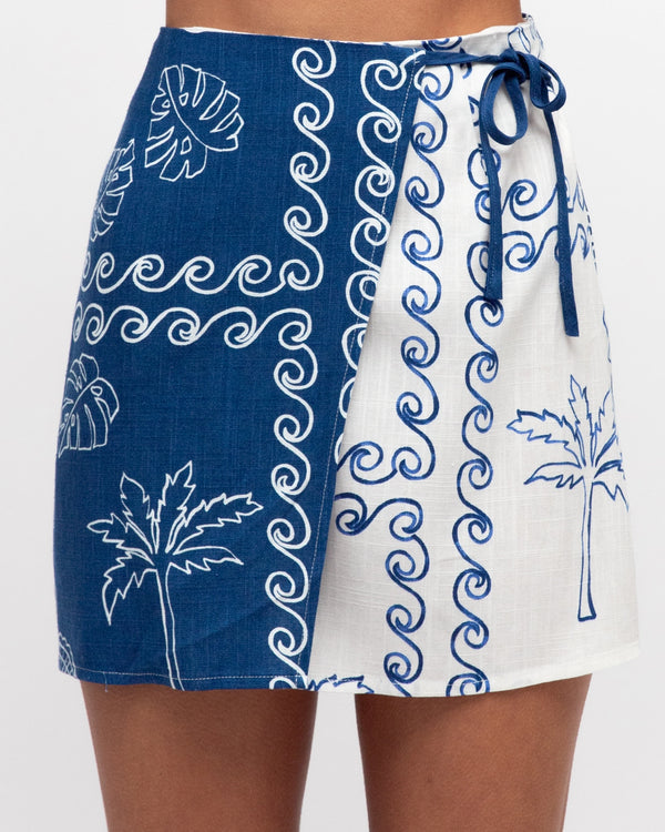 BRASILIA SHORT WRAP SKIRT