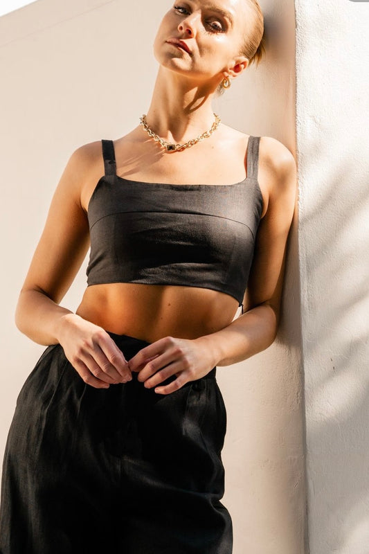 THE TONI CROP - Black & White