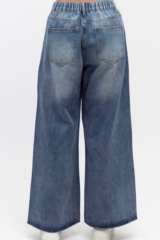 HEART EMBELLISHED JEAN