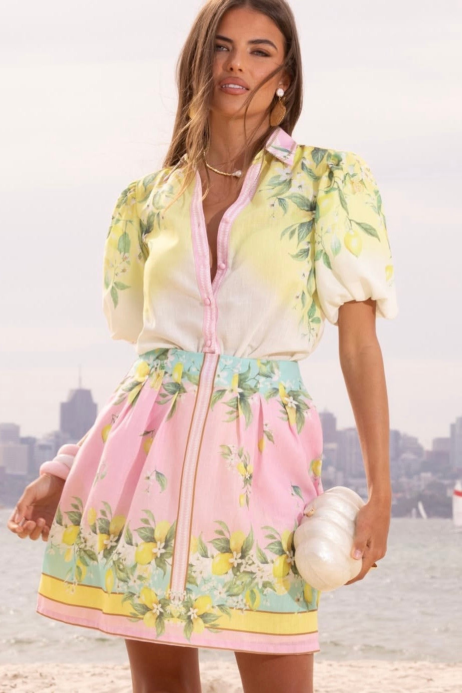 High waisted wide band  mini full skirt with limoncello print
