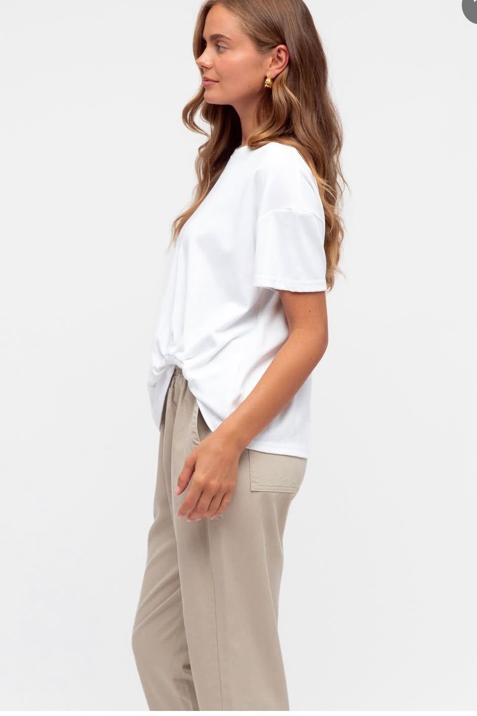 GLORIA TUCK TEE- Black & White