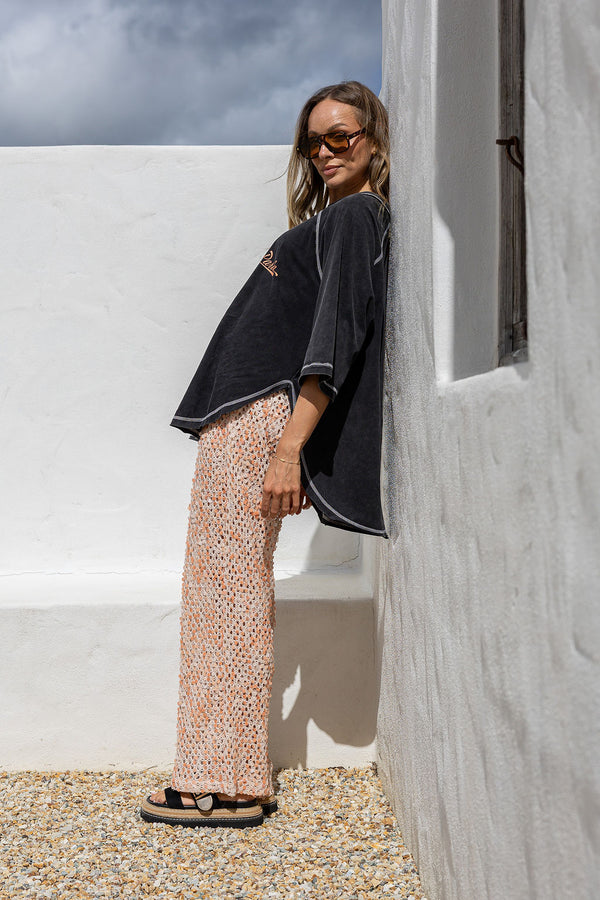 REBEL PARLA TEE