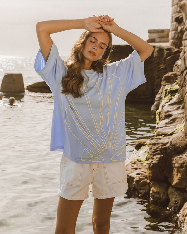 SHELLA TEE - Blue & White