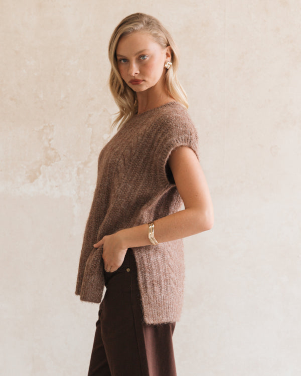 FIFI FLUFFY KNIT- Cream & Chocolate