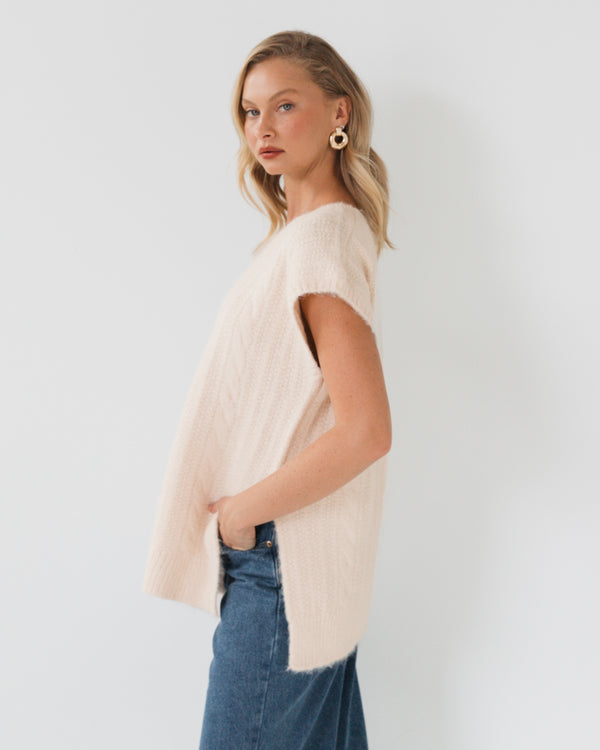 FIFI FLUFFY KNIT- Cream & Chocolate