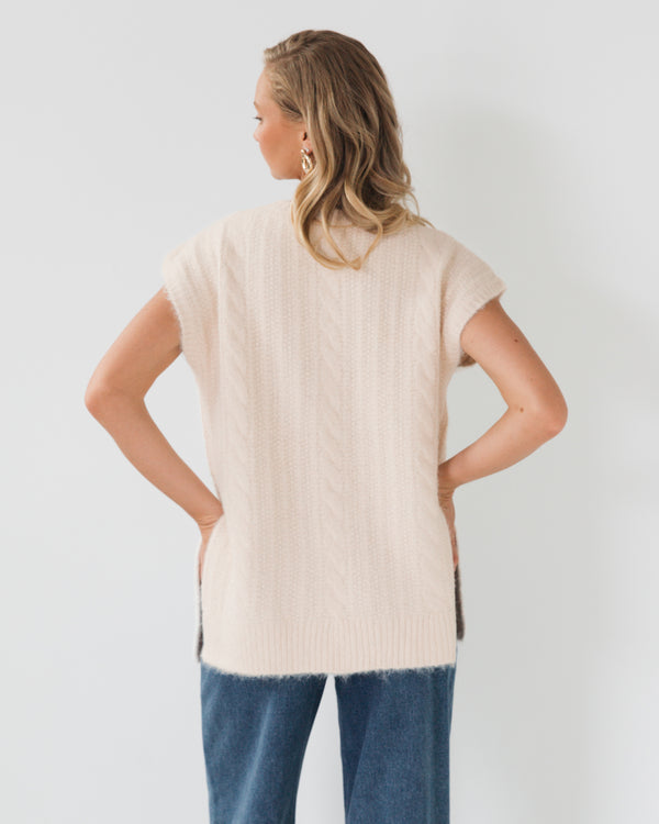 FIFI FLUFFY KNIT- Cream & Chocolate